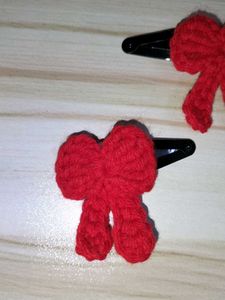 Crochet Bow Hait Clip