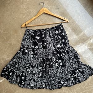 Black Knee Length Skirt