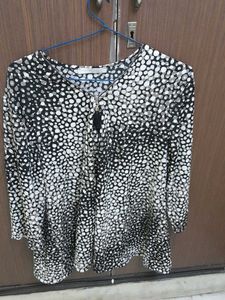 Plus Size Floral Print Top