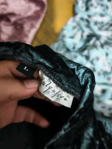 82310. Velvet Mini Skirt