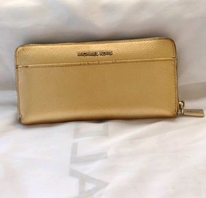 Michael Kors Pale Gold Continental Leather Wallet