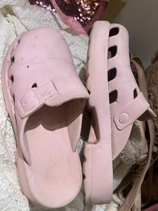 Pink Clogs Slipon🩷
