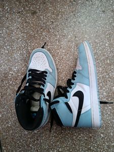 Sports Shoes