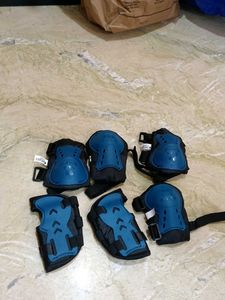 Kids Helmet &amp; Protective Gear Set