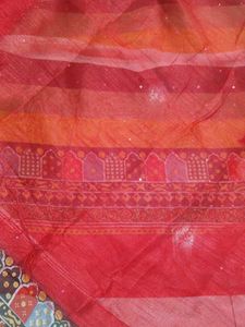 Colorblocked Saree With Blouse Piece