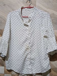 A White Shirt Top With Black Dots