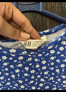 H&amp;M Crop Top