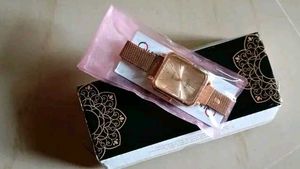 LYOZA Rose Gold Mesh Watch