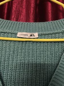 Stylish Cropped Knit Cardigan