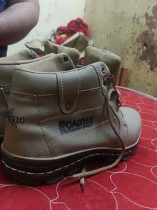 PREMIUM Boot One Time Use
