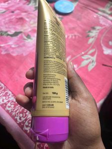 Elements Wellness Radiant Glow Face Wash (soap Free) 100g