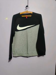 Nike grey and black sweatshirt