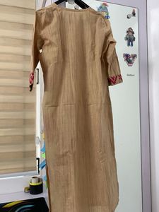 Elegant Kurta Beige Sparely Used