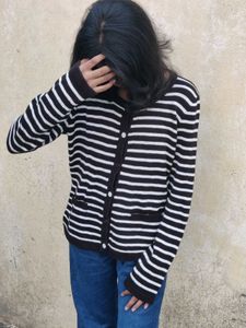 🇺🇲 TRENDING H&M Striped Knit Cardigan