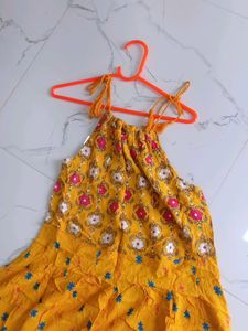 Amazing Piece For Haldi Functions And More!!