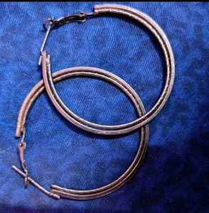 EARING FOR WOMEN