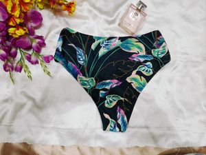 🇳🇿💫🎀Floral Bikini Bottom