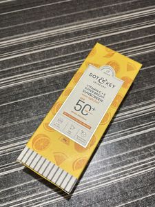 Dot & Key Vitamin C+ Super Bright Sunscreen – 80g