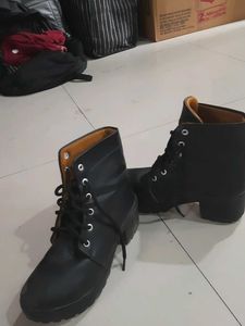 Black Platform Heel Boots