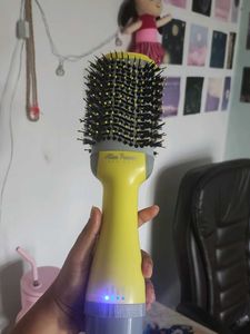 2-in-1 Hot Air Styler &amp; Volumizer Brush