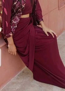 A Beautiful Saree With Simmery Shrug