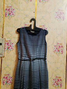 🇳🇿💫🎀Striped Maxi Dress with Belt