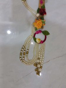 Floral Accessory