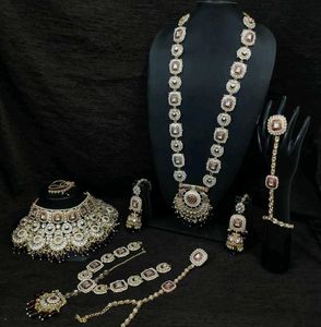 Meenakari jewellery set