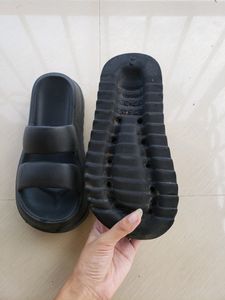 Super Lightweight Black Platform Sandal