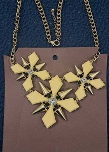 OFF WHITE AND GOLDEN NECKPIECE