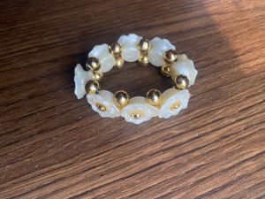 Pinterest Bracelet Of White Flowers