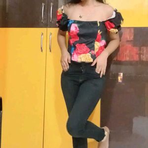 Floral Print Puff Sleeve Top