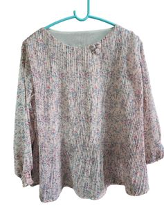 Nice Summer Top With Floral Design