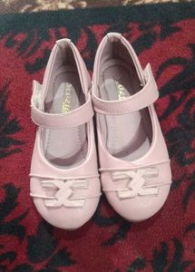 Cute Pink Girls Shoes – Kids Size 11 (19 cm)