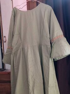 Elegant Green &amp; Gold Embroidered Anarkali