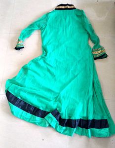 Traditional Kurta Set With Dupatta