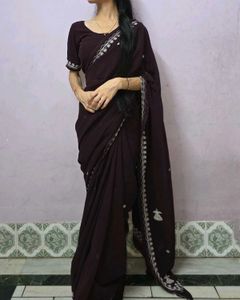 Elegant Burgundy Embroidered Saree😊