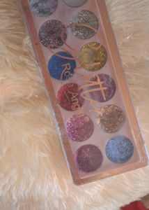 Glitter Eye Shadow Palette