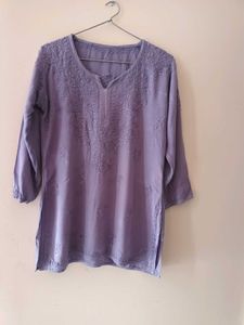 SHORT CHIKANKARI KURTA