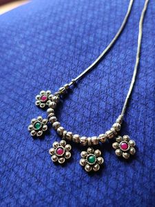 Silver Tone Floral Necklace