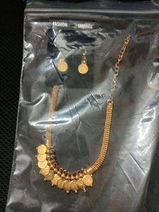 Necklace & Earring Set