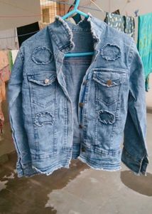 BLUE DENIM JACKET