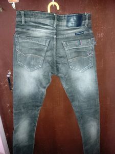 Tommy Hilfiger Jeans For Men.