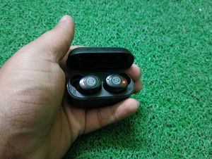 Noise Shots Ergo Truly Wireless Earbuds