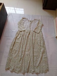 Nayara Cut Kurti