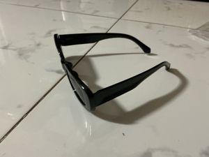Black Rectangle Sunglasses