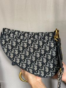 Christian Dior Oblique medium saddle