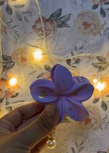 Purple Flower Pearl Charm Claw Clip / Clature