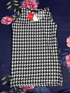 Houndstooth Top/Tank