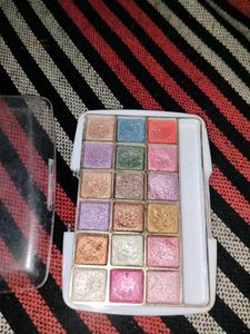 M&amp;M Eyeshadow Palette